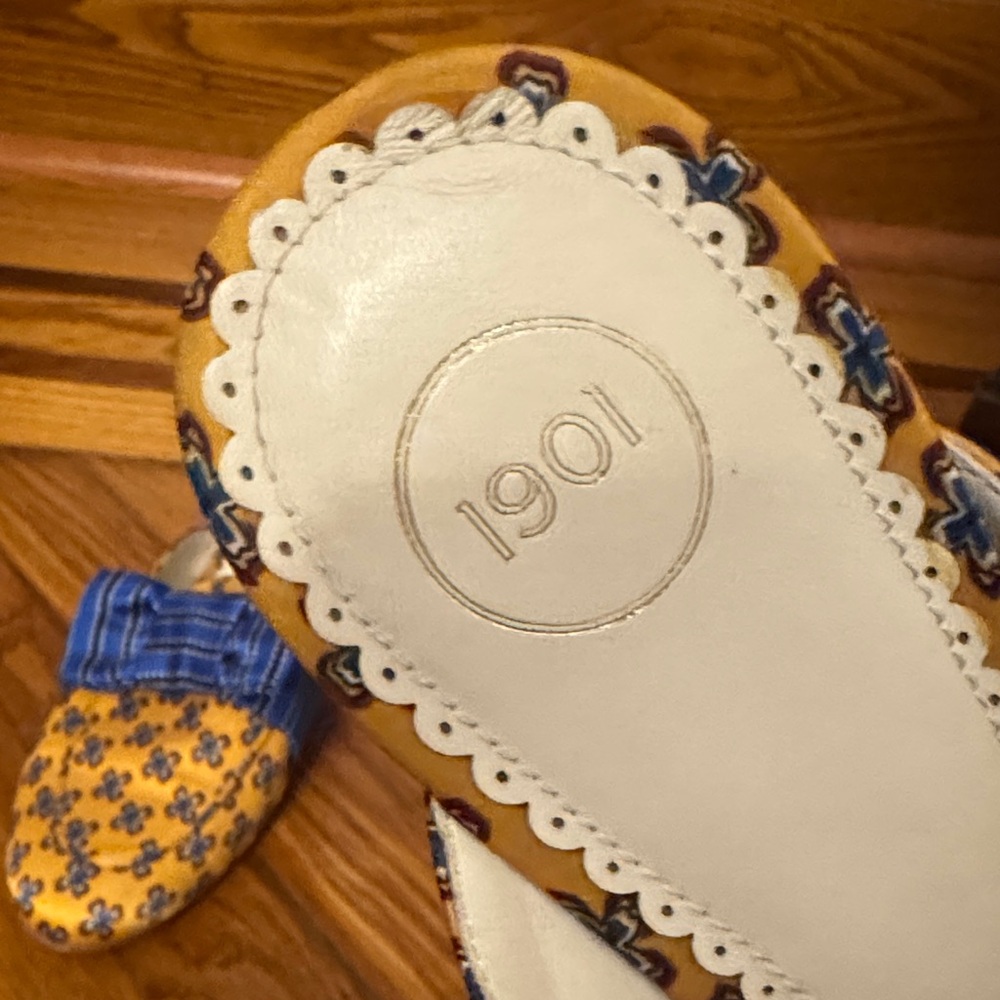 1901 Blue and Yellow Patterned Mules - Picture 2 of 7